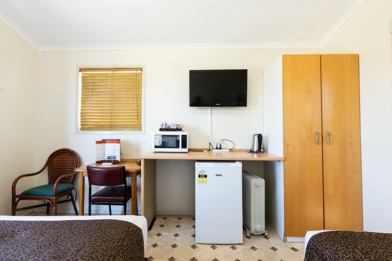 Hotel Settlers Biloela Экстерьер фото