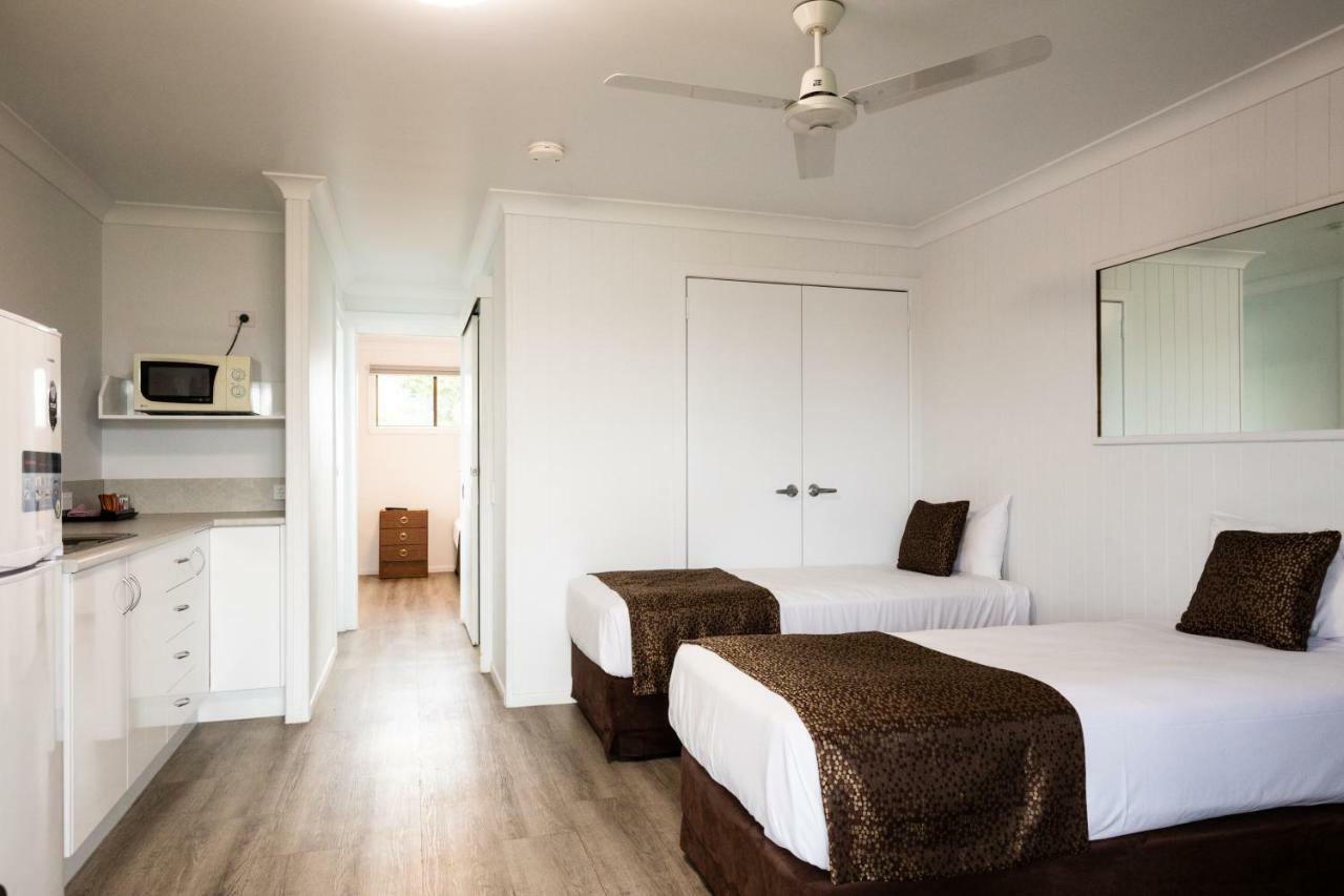 Hotel Settlers Biloela Экстерьер фото