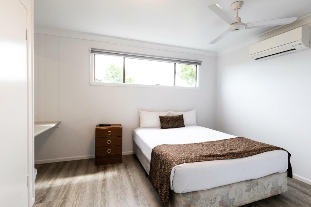 Hotel Settlers Biloela Экстерьер фото